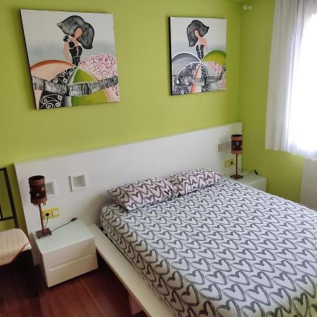 Apartamento Con Piscinas Castro Urdiales Exterior foto