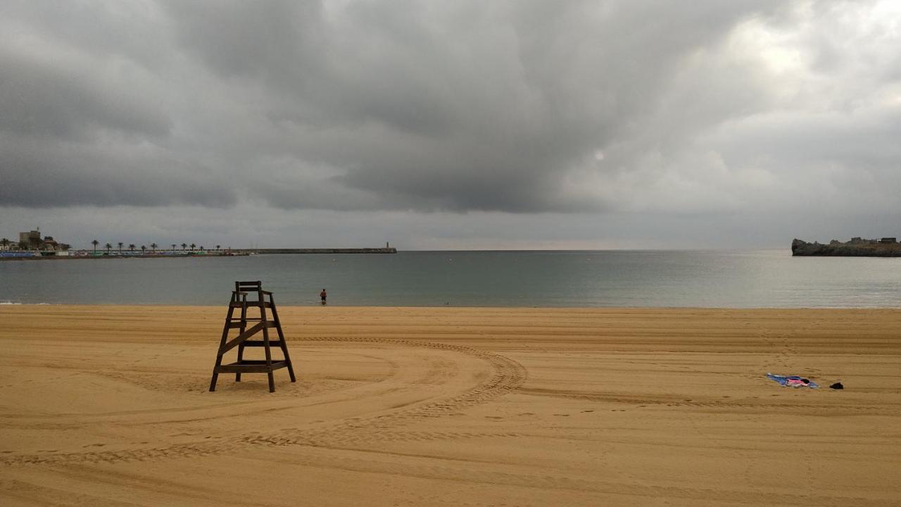 Apartamento Con Piscinas Castro Urdiales Exterior foto